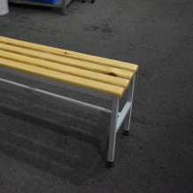 #30 BENCH 1500 – Šatní lavice s délkou 1500 mm